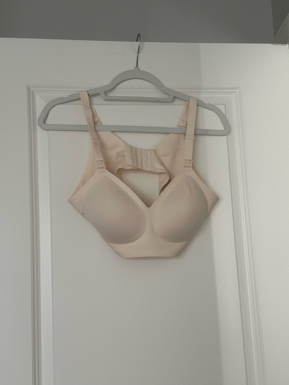 Momcozy Seamless Nude Wireless Nursing Support Bra